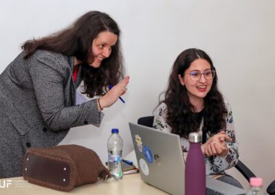 Liga Kuzmane with a participant during the Erasmus+ KA2 Project Implementation training on lump-sum funding
